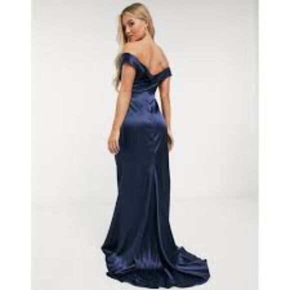 NWT YAURA Satin navy open front trumpet gown with cutout - Picture 2 of 9